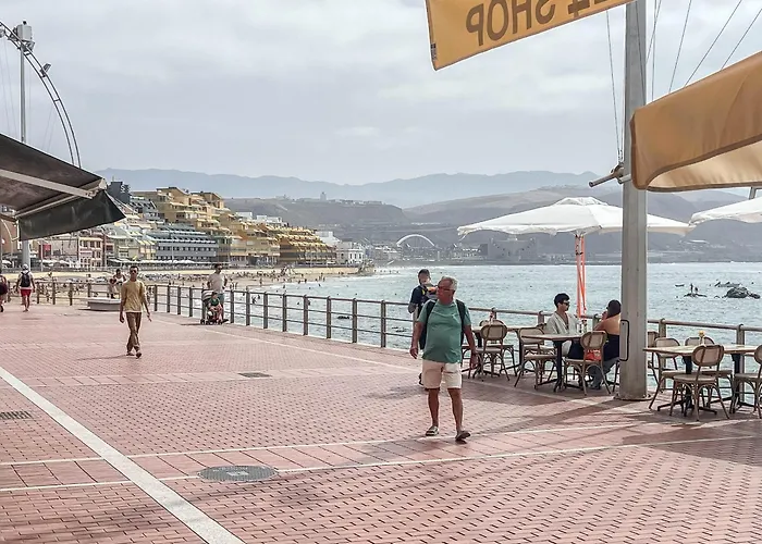 Cozy Loft & Seaside Views- 1 Min Canteras Appartement *