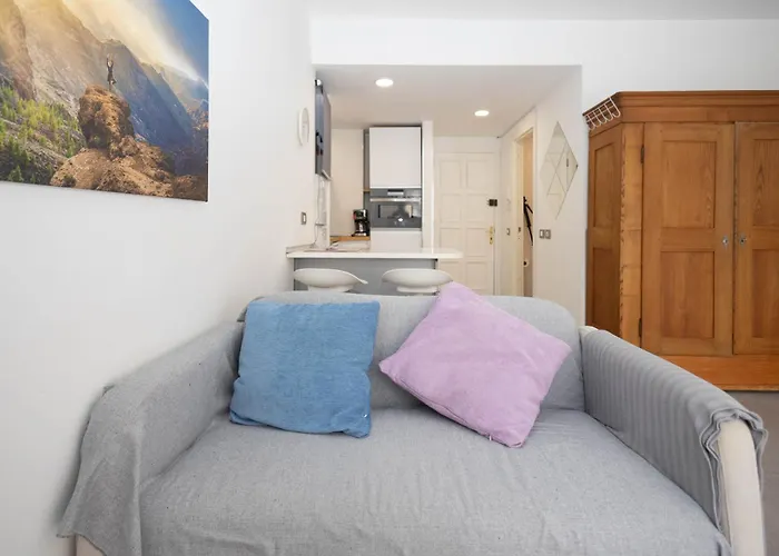 Cozy Loft & Seaside Views- 1 Min Canteras Appartement Las Palmas