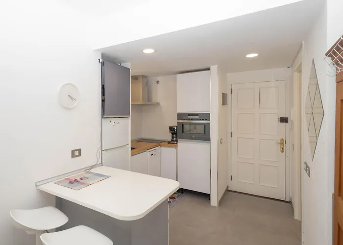 Cozy Loft & Seaside Views- 1 Min Canteras * Las Palmas de Gran Canaria